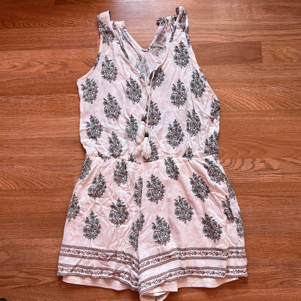 Xhilaration White Floral Romper